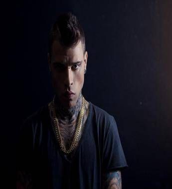 Fedez nell'Olimpo della musica, quarto disco di Platino all’album 'Pop-hoolista' Fedez nell'Olimpo della musica, quarto disco di Platino all’album 'Pop-hoolista'